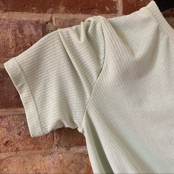 H&M Light Green Crop Top - Picture 3 of 7